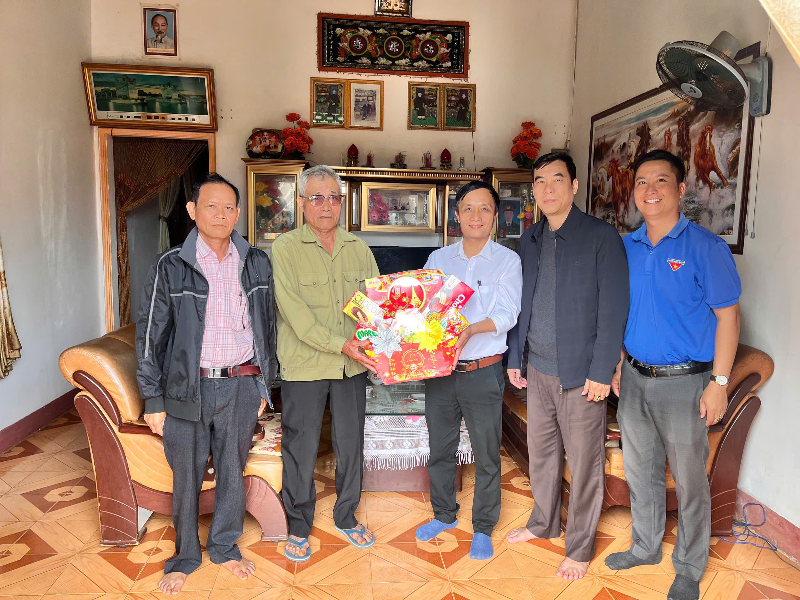 z6253240899220_f93d94e2b03b0e1f2b7e26a0e1ae2fb7